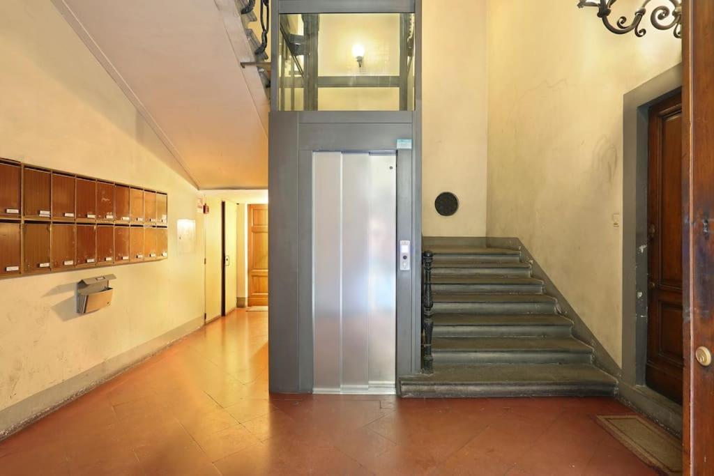 Palazzo Borghese 2 Bedroom Florence Exterior photo